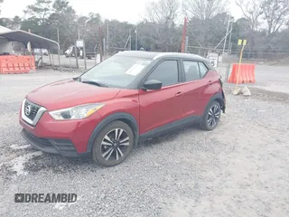 2019 Nissan Kicks SR with VIN 3N1CP5CU0KL516307, listed as a IAAI auction lot 41554064 with 104,224 mi miles. Bid and sale history available at carsss.com. Image 2.