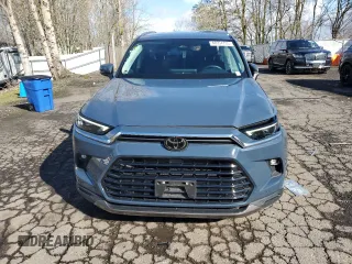 2024 Toyota Highlander XLE z VIN 5TDAAAB57RS013905, wystawiony jako Copart lot #48954735 z przebiegiem 9 006 mil mil oraz Szkoda całkowita • Salvage title. Historia ofert i sprzedaży dostępna na DreamBid. Obrazek 5.
