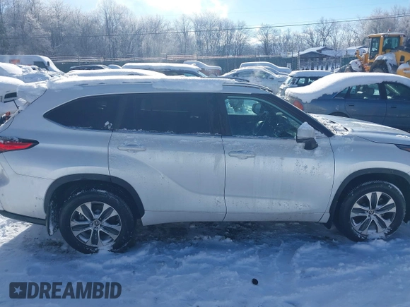 2023 Toyota Highlander L with VIN 5TDKDRBH5PS008770, listed as a IAAI auction lot 41287960 with 26,822 mi miles and . Bid and sale history available at DreamBid. Image 13.
