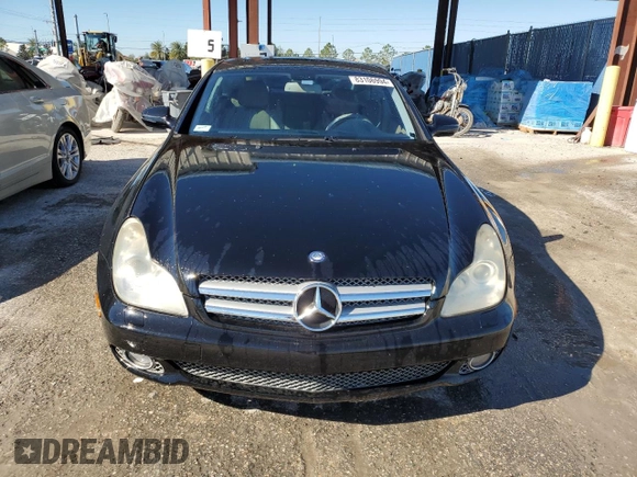 2009 Mercedes-Benz CLS-Class 5.5L with VIN WDDDJ72X89A142692, listed as a Copart auction lot 83106994 with 0 mi miles and Salvage Title. Bid and sale history available at carsss.com. Image 5.