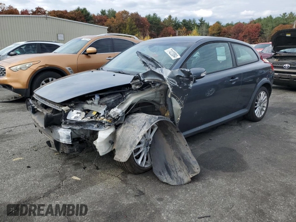 2010 Volvo C30 z VIN YV1672MK6A2173602, wystawiony jako Copart lot #77422084 z przebiegiem 120 350 mil mil oraz Szkoda całkowita • Salvage title. Historia ofert i sprzedaży dostępna na DreamBid. Obrazek 1.