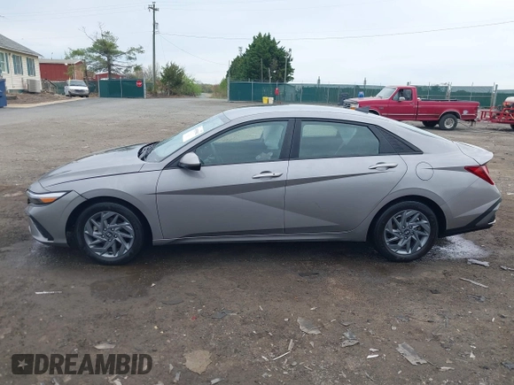 2024 Hyundai Elantra SEL with VIN KMHLM4DG0RU664025, listed as a IAAI auction lot 41955802 with 38,820 mi miles. Bid and sale history available at carsss.com. Image 14.