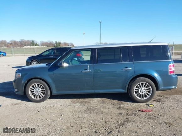 2016 Ford Flex SEL with VIN 2FMGK5C83GBA06919, listed as a IAAI auction lot 41039097 with 183,187 mi miles. Bid and sale history available at carsss.com. Image 14.