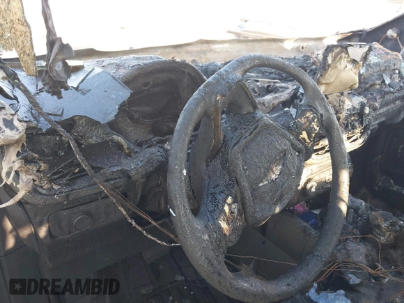 2020 Ford Escape SE z VIN 1FMCU9G61LUA29080, wystawiony jako IAAI lot #37583062 z przebiegiem Nie podano mil oraz . Historia ofert i sprzedaży dostępna na DreamBid. Obrazek 7.
