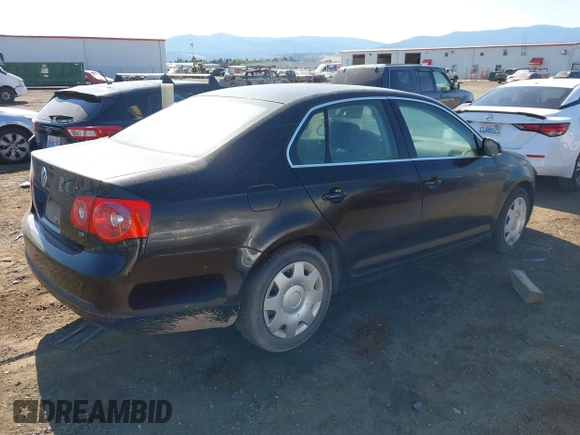 2005 Volkswagen Jetta 2.5L with VIN 3VWRF71K25M602057, listed as a IAAI auction lot 42688586 with 79,769 mi miles and . Bid and sale history available at DreamBid. Image 4.