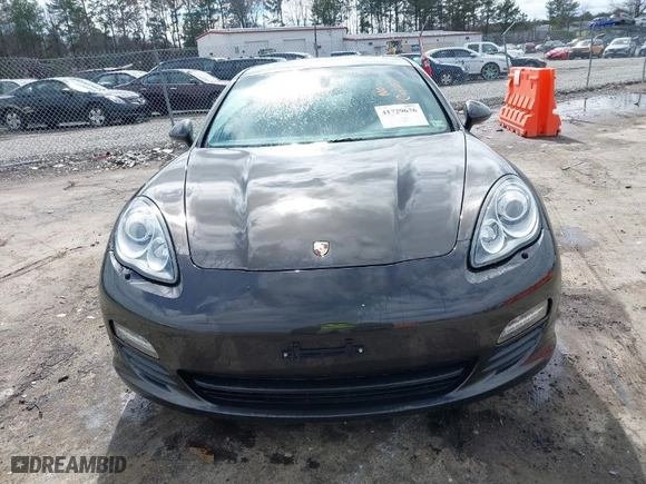 2012 Porsche Panamera with VIN WP0AA2A75CL073327, listed as a IAAI auction lot 41729676 with 83,457 mi miles. Bid and sale history available at carsss.com. Image 12.