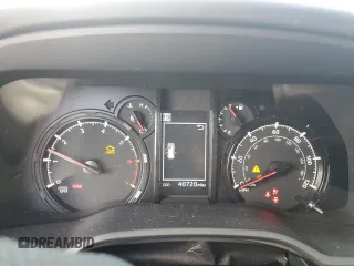 2022 Toyota 4Runner SR5 Premium with VIN JTENU5JR8N6032893, listed as a Copart auction lot 56591825 with 40,720 mi miles and Salvage title. Bid and sale history available at DreamBid. Image 9.