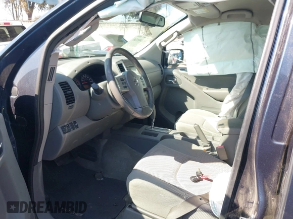2016 Nissan Frontier SV z VIN 1N6AD0ER0GN766367, wystawiony jako IAAI lot #41840920 z przebiegiem 104 869 mil mil oraz . Historia ofert i sprzedaży dostępna na DreamBid. Obrazek 19.