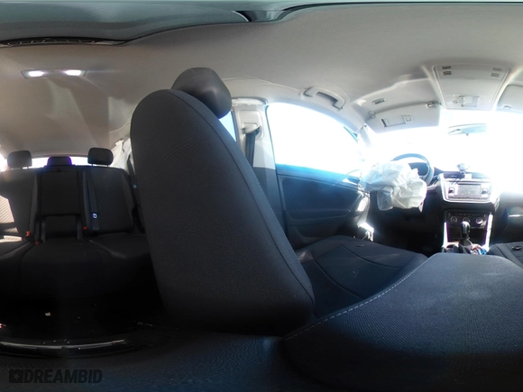 2018 Volkswagen Tiguan S with VIN 3VV0B7AXXJM109354, listed as a IAAI auction lot 41841556 with 67,798 mi miles. Bid and sale history available at carsss.com. Image 18.