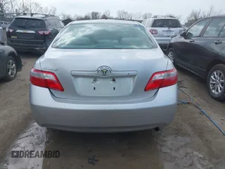 2009 Toyota Camry with VIN 4T1BE46K19U392840, listed as a IAAI auction lot 42056237 with 210,221 mi miles. Bid and sale history available at carsss.com. Image 17.