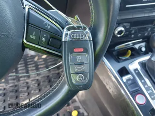 2016 Audi SQ5 Premium Plus with VIN WA1CCAFP8GA012796, listed as a IAAI auction lot 41989801 with 81,431 mi miles and . Bid and sale history available at DreamBid. Image 11.