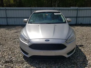 2017 Ford Focus SE with VIN 1FADP3F27HL269104, listed as a Copart auction lot 57509935 with 174,015 mi miles and Clean title. Bid and sale history available at DreamBid. Image 5.