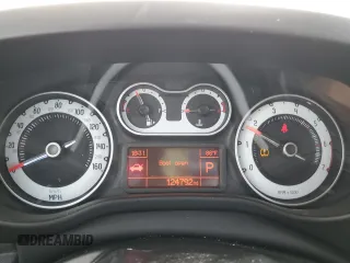 2015 FIAT 500L Urbana Trekking z VIN ZFBCFADH8FZ033661, wystawiony jako Copart lot #53711595 z przebiegiem 124 792 mil mil oraz Szkoda całkowita • Salvage title. Historia ofert i sprzedaży dostępna na DreamBid. Obrazek 9.