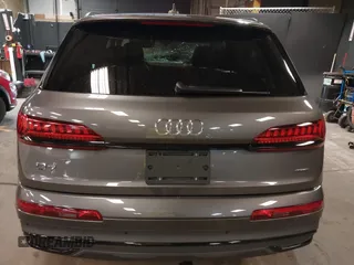 2024 Audi Q7 Premium Plus z VIN WA1LCBF71RD004059, wystawiony jako IAAI lot #42049719 z przebiegiem 10 651 mil mil oraz . Historia ofert i sprzedaży dostępna na DreamBid. Obrazek 16.