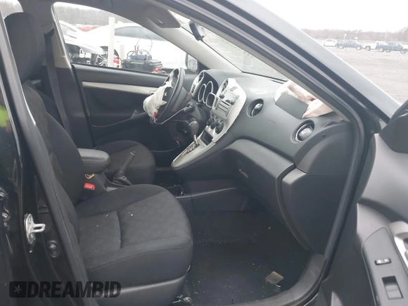 2010 Pontiac Vibe w/1SB with VIN 5Y2SP6E03AZ404584, listed as a IAAI auction lot 41133592 with 199,271 mi miles. Bid and sale history available at carsss.com. Image 5.