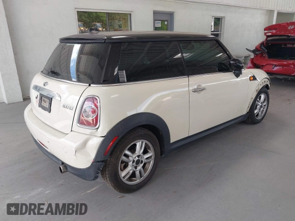 2012 MINI Hardtop with VIN WMWSU3C59CT541943, listed as a IAAI auction lot 42107901 with 139,230 mi miles and . Bid and sale history available at DreamBid. Image 4.