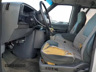 1996 Ford Econoline Cargo with VIN 1FBJS31G0THA71513, listed as a Copart auction lot 51131645 with 114,078 mi miles and Clean Title. Bid and sale history available at DreamBid. Image 7.