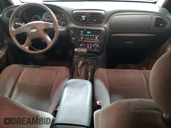 2008 Chevrolet TrailBlazer 1LT with VIN 1GNDT13S582154934, listed as a Copart auction lot 52850345 with 249,534 mi miles and Salvage Title. Bid and sale history available at DreamBid. Image 8.