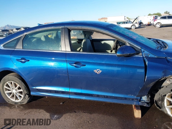 2019 Hyundai Sonata SE with VIN 5NPE24AF2KH769406, listed as a IAAI auction lot 40735632 with 76,127 mi miles and . Bid and sale history available at DreamBid. Image 13.
