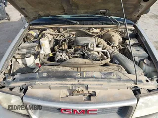 2000 GMC Sonoma SLS with VIN 1GTCS19W2Y8240247, listed as a IAAI auction lot 41532854 with 196,067 mi miles and . Bid and sale history available at DreamBid. Image 10.