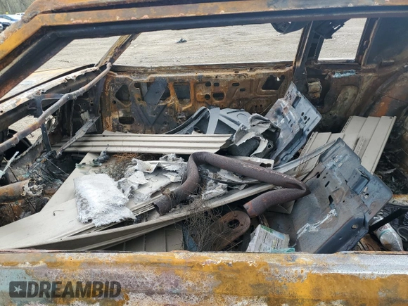 1979 Oldsmobile 88 z VIN 3N37R9X198671, wystawiony jako Copart lot #51921364 z przebiegiem Nie podano mil oraz Nie do naprawy • Non repairable. Historia ofert i sprzedaży dostępna na DreamBid. Obrazek 7.