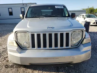 2010 Jeep Liberty Sport with VIN 1J4PP2GKXAW118174, listed as a Copart auction lot 52157345 with 160,033 mi miles and Clean Title. Bid and sale history available at DreamBid. Image 5.