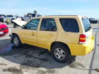 2007 Ford Escape Limited with VIN 1FMYU04127KA52766, listed as a IAAI auction lot 41835886 with 231,570 mi miles. Bid and sale history available at carsss.com. Image 3.