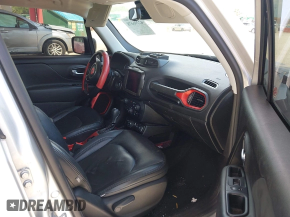 2021 Jeep Renegade Trailhawk with VIN ZACNJDC17MPN27500, listed as a IAAI auction lot 42206678 with 114,258 mi miles and . Bid and sale history available at DreamBid. Image 5.