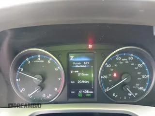 2018 Toyota RAV4 XLE with VIN JTMWFREV7JJ199383, listed as a IAAI auction lot 41859890 with 41,408 mi miles. Bid and sale history available at carsss.com. Image 7.