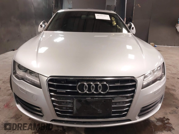 2012 Audi A7 z VIN WAUWGCFC2CN091270, wystawiony jako IAAI lot #41261927 z przebiegiem 109 756 mil mil oraz . Historia ofert i sprzedaży dostępna na DreamBid. Obrazek 12.
