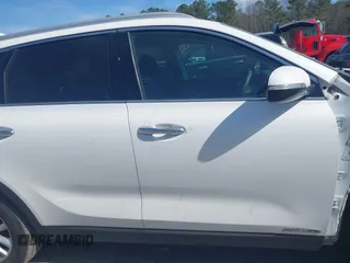 2018 Kia Sorento LX V6 with VIN 5XYPGDA57JG371874, listed as a IAAI auction lot 41668457 with 130,022 mi miles. Bid and sale history available at carsss.com. Image 14.