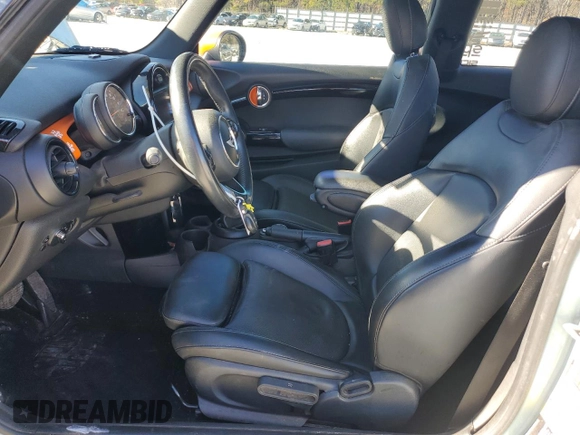 2018 MINI Hardtop Cooper S with VIN WMWXP7C53J2A48284, listed as a Copart auction lot 84678624 with 158,683 mi miles and Salvage Title. Bid and sale history available at DreamBid. Image 7.