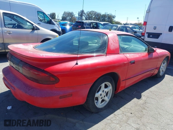 1997 Pontiac Firebird Firebird with VIN 2G2FS22K8V2226294, listed as a IAAI auction lot 42827467 with 167,543 mi miles and . Bid and sale history available at DreamBid. Image 4.