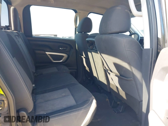 2021 Nissan Titan SV z VIN 1N6AA1EE4MN528044, wystawiony jako IAAI lot #41280940 z przebiegiem 75 600 mil mil oraz . Historia ofert i sprzedaży dostępna na DreamBid. Obrazek 8.