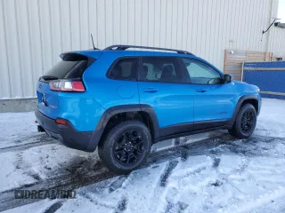 2019 Jeep Cherokee Trailhawk Elite with VIN 1C4PJMBX8KD433221, listed as a Copart auction lot 48699175 with 75,211 mi miles and Clean Title. Bid and sale history available at carsss.com. Image 3.