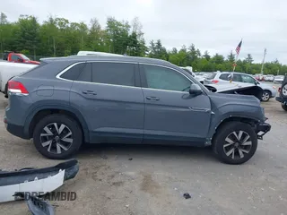 2020 Volkswagen Atlas SEL with VIN 1V2ME2CA3LC220933, listed as a IAAI auction lot 42265014 with 43,343 mi miles and . Bid and sale history available at DreamBid. Image 14.