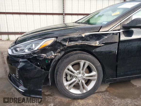 2018 Hyundai Sonata SEL z VIN 5NPE34AF2JH636933, wystawiony jako IAAI lot #41958488 z przebiegiem 43 711 mil mil oraz . Historia ofert i sprzedaży dostępna na DreamBid. Obrazek 17.