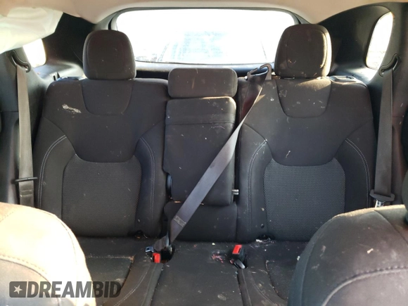 2019 Jeep Cherokee Latitude with VIN 1C4PJMCB9KD355129, listed as a Copart auction lot 63207585 with 177,394 mi miles and Salvage title. Bid and sale history available at DreamBid. Image 10.