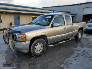 2000 GMC New Sierra 1500 SLE with VIN 1GTEK19T6YZ264673, listed as a Copart auction lot 76114964 with 188,042 mi miles and Non Repairable. Bid and sale history available at carsss.com. Image 1.