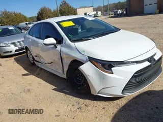 2025 Toyota Corolla LE with VIN 5YFB4MDE9SP238576, listed as a IAAI auction lot 41780180 with 4,366 mi miles. Bid and sale history available at carsss.com. Image 1.