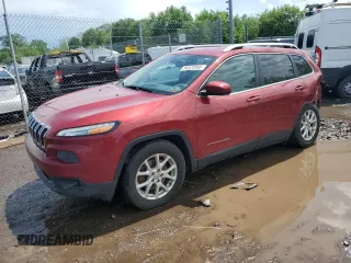 2016 Jeep Cherokee Latitude z VIN 1C4PJMCS1GW310827, wystawiony jako Copart lot #56323565 z przebiegiem 104 015 mil mil oraz Szkoda całkowita • Salvage title. Historia ofert i sprzedaży dostępna na DreamBid. Obrazek 1.