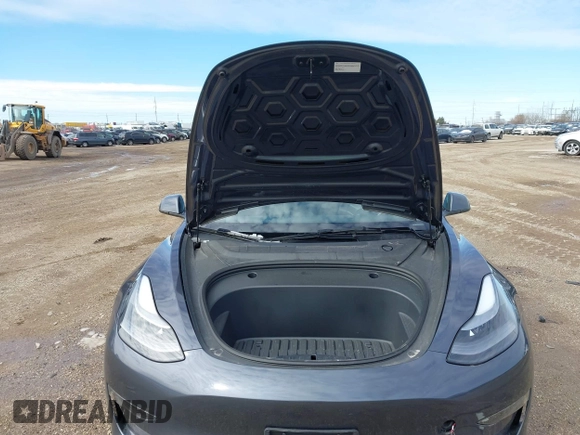 2023 Tesla Model 3 с VIN 5YJ3E1EA1PF716004, выставлен на аукционе IAAI как лот 41809672 с пробегом 2 775 миль миль и . История ставок и продаж доступна на DreamBid. Изображение 10.