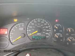 2000 Chevrolet Suburban LS with VIN 3GNFK16TXYG205867, listed as a Copart auction lot 87032424 with 307,632 mi miles and Salvage title. Bid and sale history available at DreamBid. Image 9.