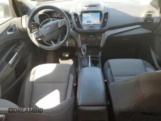 2018 Ford Escape SE z VIN 1FMCU9GD0JUA95941, wystawiony jako Copart lot #56606625 z przebiegiem 137 924 mil mil oraz Nie do naprawy • Non repairable. Historia ofert i sprzedaży dostępna na DreamBid. Obrazek 8.