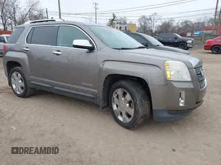 2011 GMC Terrain SLT-2 z VIN 2CTFLXE58B6409957, wystawiony jako IAAI lot #41269328 z przebiegiem 168 747 mil mil oraz . Historia ofert i sprzedaży dostępna na DreamBid. Obrazek 1.