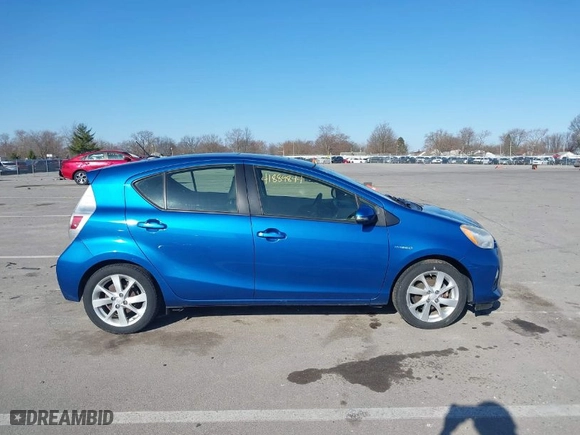 2013 Toyota Prius c One with VIN JTDKDTB32D1055135, listed as a IAAI auction lot 41889844 with 98,220 mi miles. Bid and sale history available at carsss.com. Image 14.