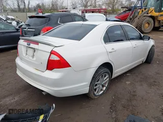 2011 Ford Fusion SEL with VIN 3FAHP0JG9BR245009, listed as a IAAI auction lot 41898112 with 1 mi miles. Bid and sale history available at carsss.com. Image 4.