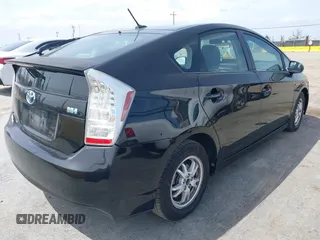 2010 Toyota Prius II with VIN JTDKN3DU1A0208043, listed as a IAAI auction lot 42127145 with 267,194 mi miles. Bid and sale history available at carsss.com. Image 4.