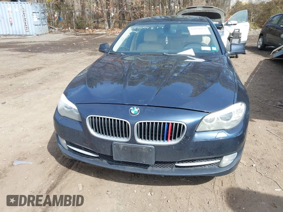 2011 BMW 5 Series 535i xDrive with VIN WBAFU7C52BC876825, listed as a IAAI auction lot 41891054 with 170,747 mi miles. Bid and sale history available at carsss.com. Image 6.