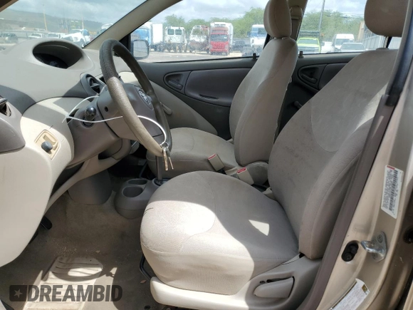 2004 Toyota ECHO z VIN JTDBT123340328497, wystawiony jako Copart lot #48206935 z przebiegiem 208 404 mil mil oraz Czysty tytuł • Clean title. Historia ofert i sprzedaży dostępna na DreamBid. Obrazek 7.